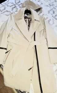 Via Spiga Trench short